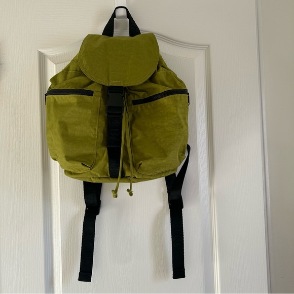 BAGGU Avocado Sportpack Backpack - Picture 2 of 6